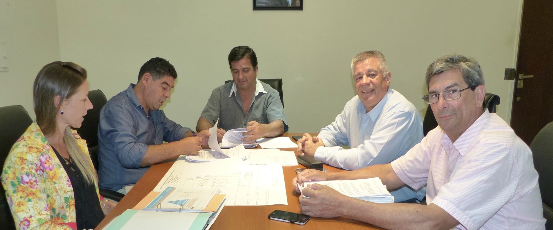 Se firmó el llamado a licitación para ejecutar 296 viviendas en 25 localidades entrerrianas