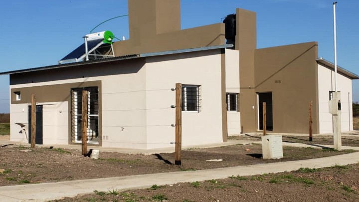 Están pronto a culminarse la construcción de 10 viviendas en Colonia Crespo con recursos provinciales