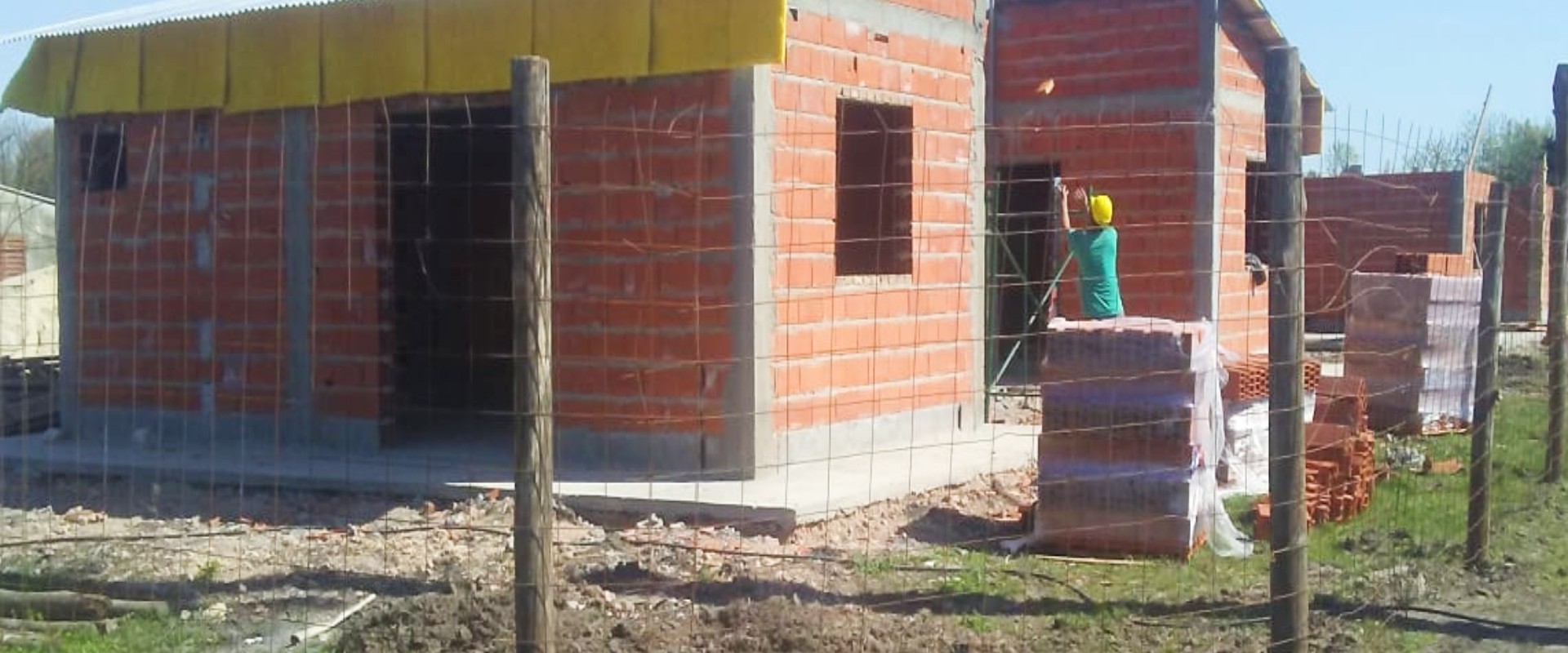 Con fondos provinciales se iniciaron nuevas  viviendas en dos localidades entrerrianas