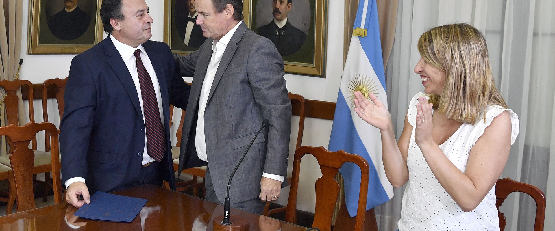 Bordet relanzará con Nación una nueva política de viviendas
