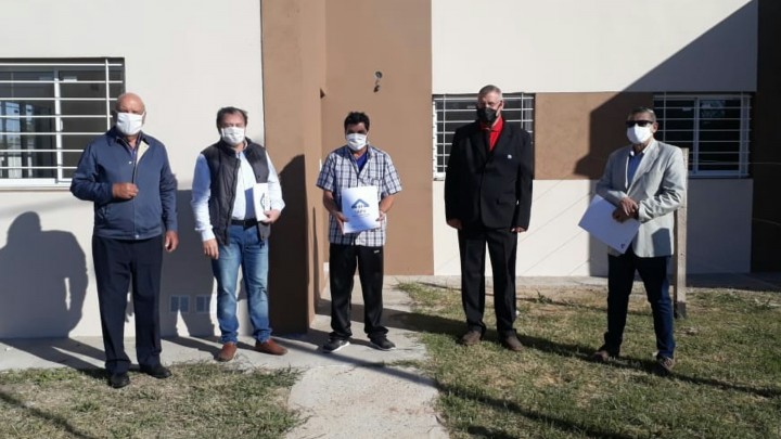 Nuevas familias de Las Moscas cuentan con sus casas propias