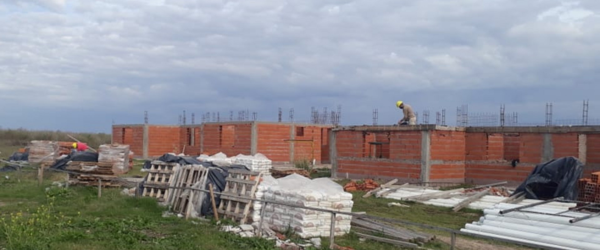 Con recursos provinciales reanudaron  la construcción de viviendas en dos localidades entrerrianas