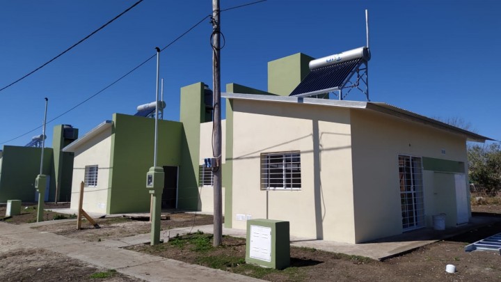 Con fondos provinciales se construyen nuevas viviendas en cinco localidades entrerrianas