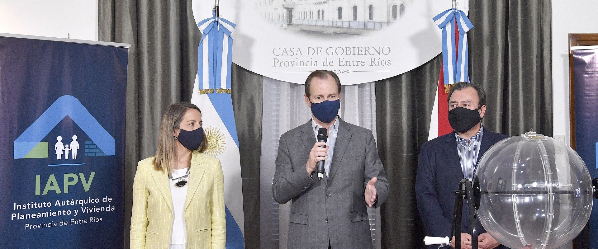 La vivienda propia es un derecho constitucional , afirmó Bordet