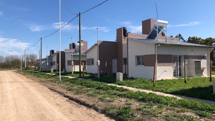 En cinco localidades se construyen viviendas con fondos provinciales