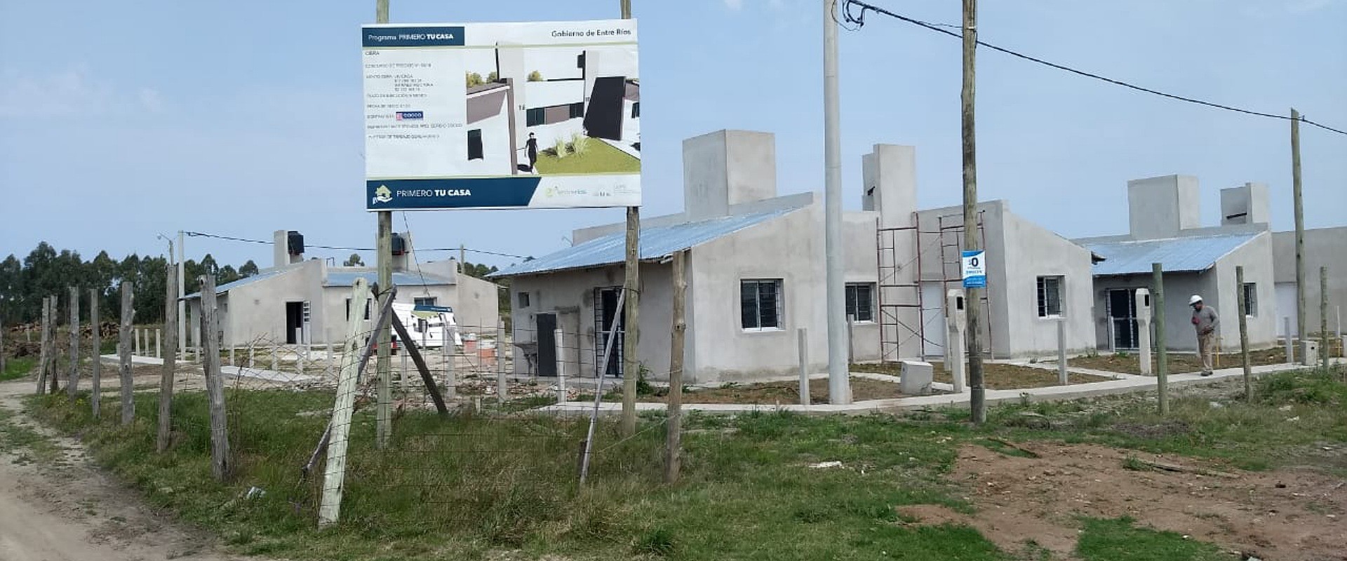 La provincia construye viviendas en otras cuatro localidades entrerrianas