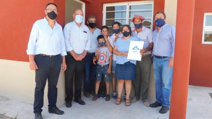 Familias de tres localidades entrerrianas cumplieron el sueño de la casa propia