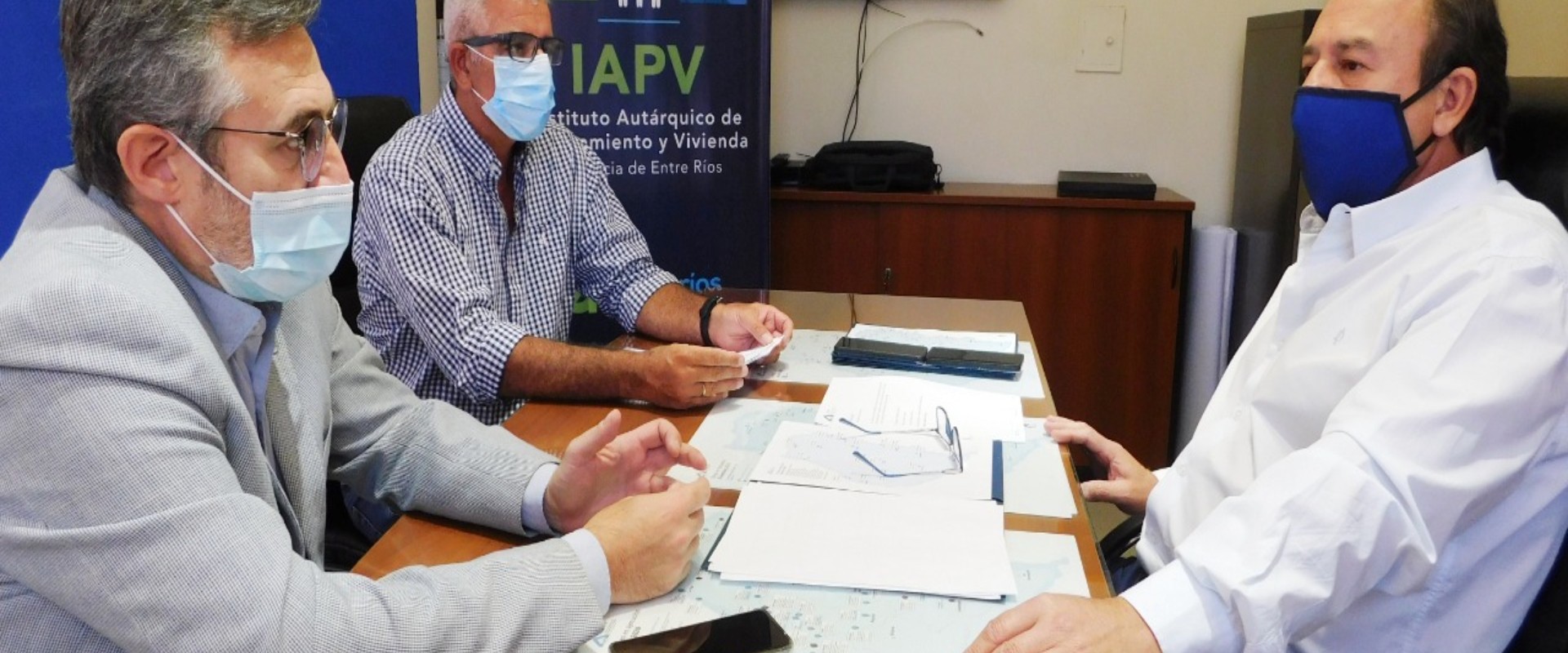 Trabajan en soluciones habitacionales para  otras tres localidades entrerrianas