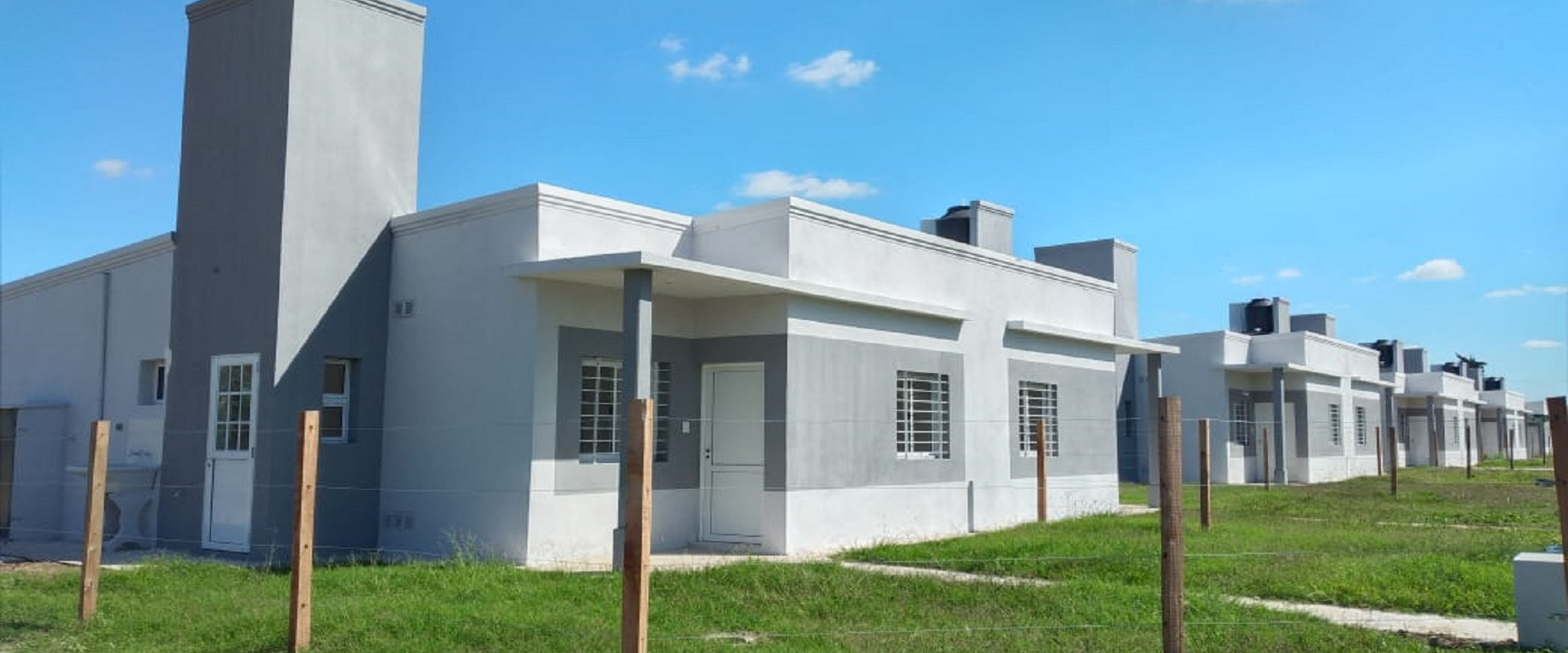 La provincia trabaja en nuevas viviendas para Aldea San Antonio y Santa Elena