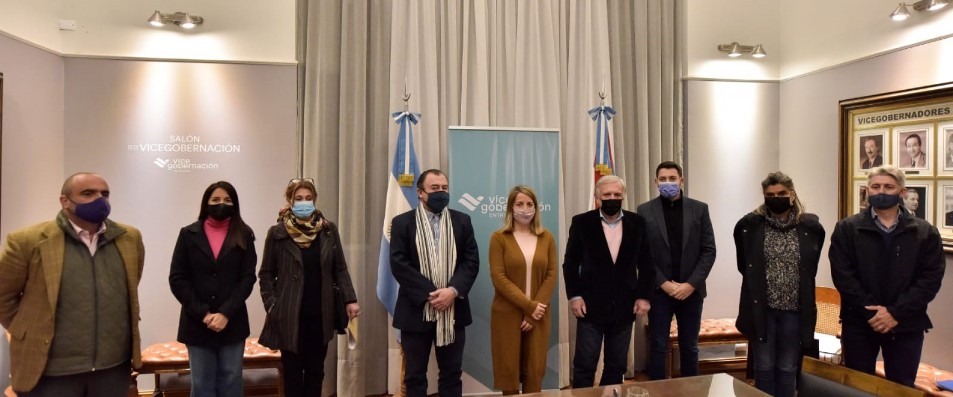 Stratta convocó a una reunión de trabajo para la construcción de cien nuevas viviendas en  Victoria
