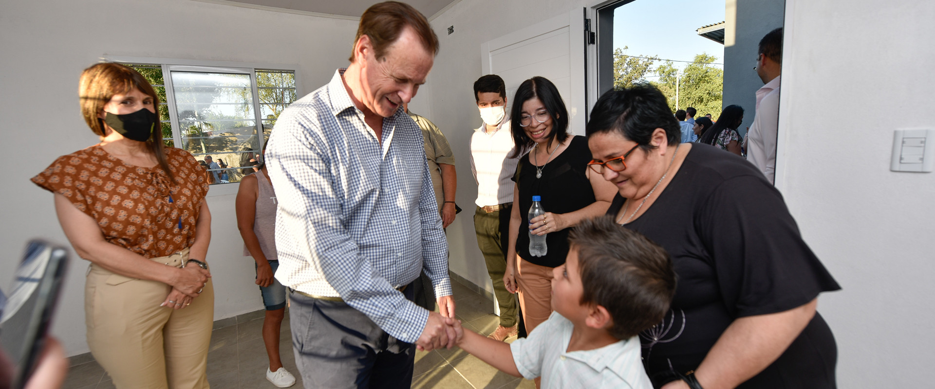 Bordet acordó con el Presidente darle continuidad a los planes de vivienda