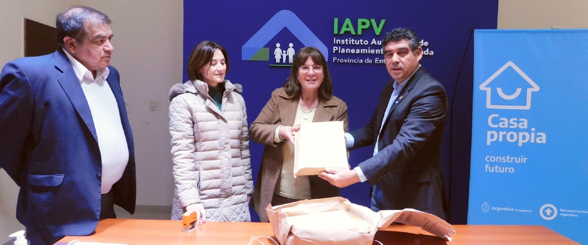 Nuevas viviendas para Villa Elisa y Gobernador Mansilla se licitaron con fondos nacionales