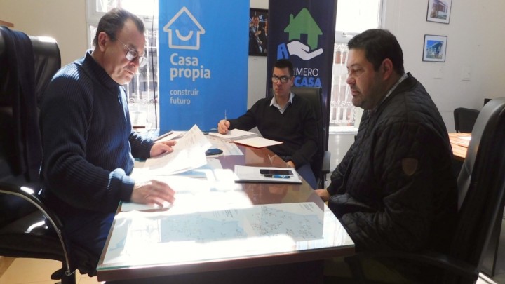 Proyectan nuevas viviendas para tres localidades con fondos nacionales y provinciales