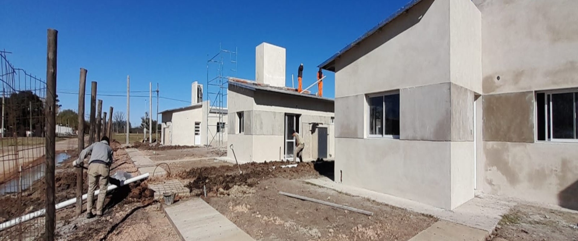 En cuatro localidades se construyen nuevas viviendas con fondos provinciales