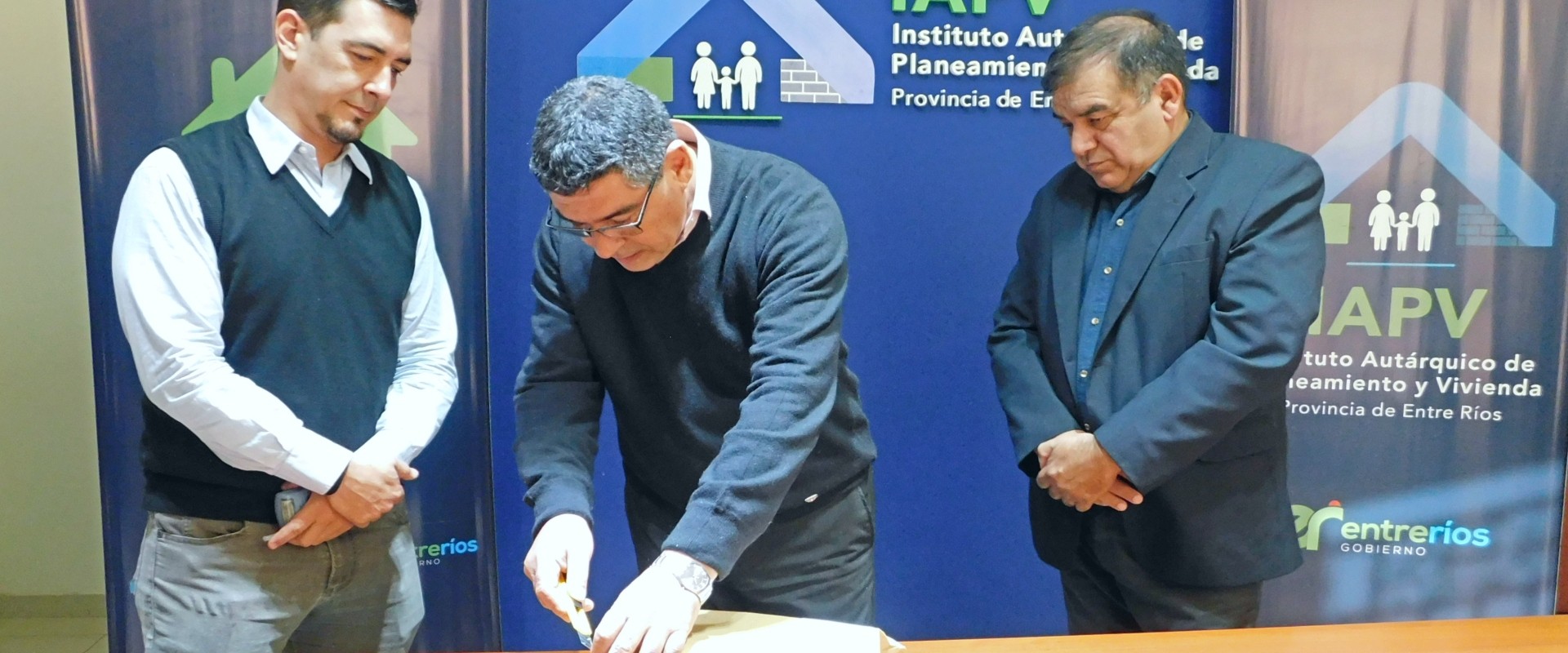Un oferente para construir nuevas viviendas con recursos provinciales en La Paz