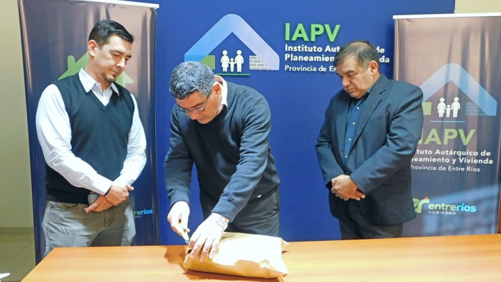 Un oferente para construir nuevas viviendas con recursos provinciales en La Paz