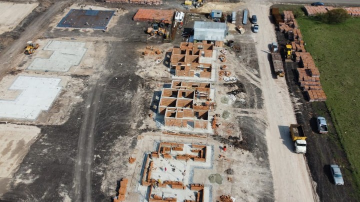 Se construyen con fondos nacionales 240 nuevas viviendas en cinco localidades entrerrianas
