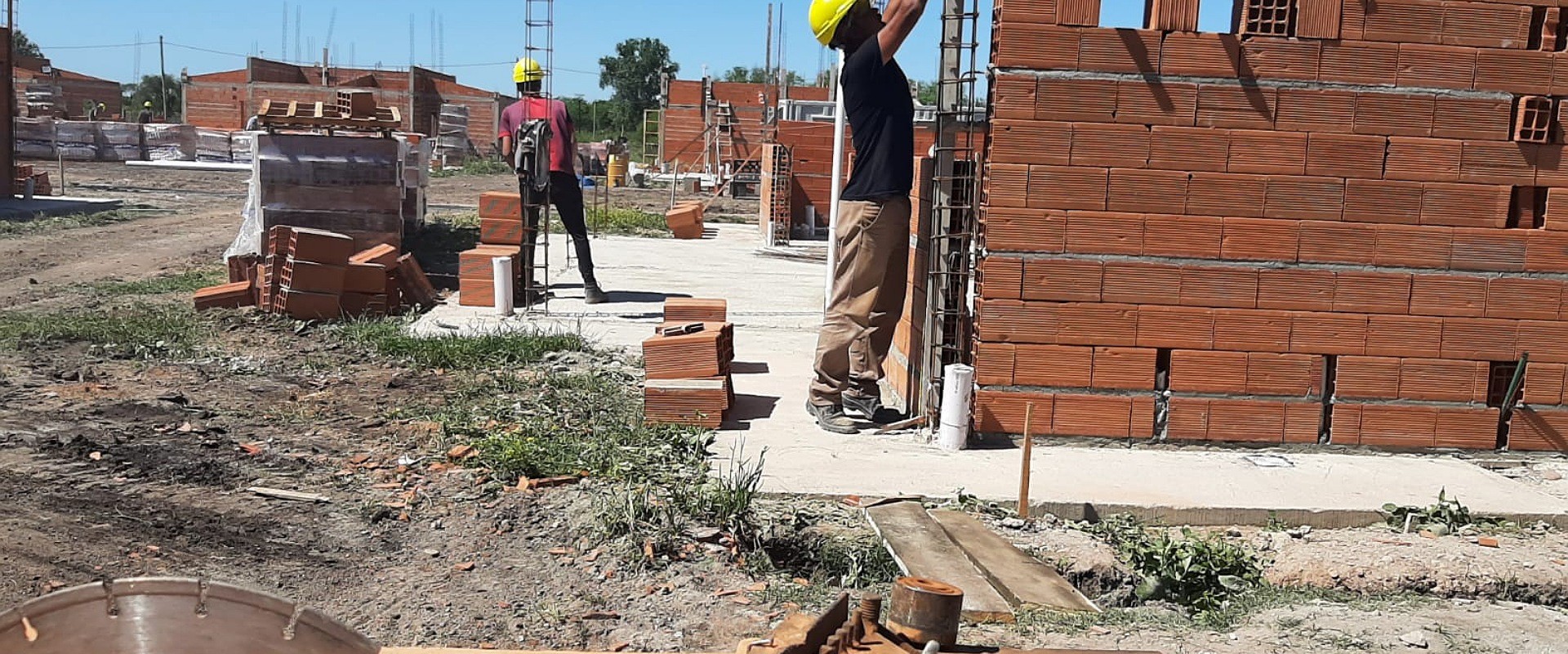 Nuevas viviendas se licitarán con fondos provinciales  para docentes  de Urdinarrain y empleados municipales de Ramírez