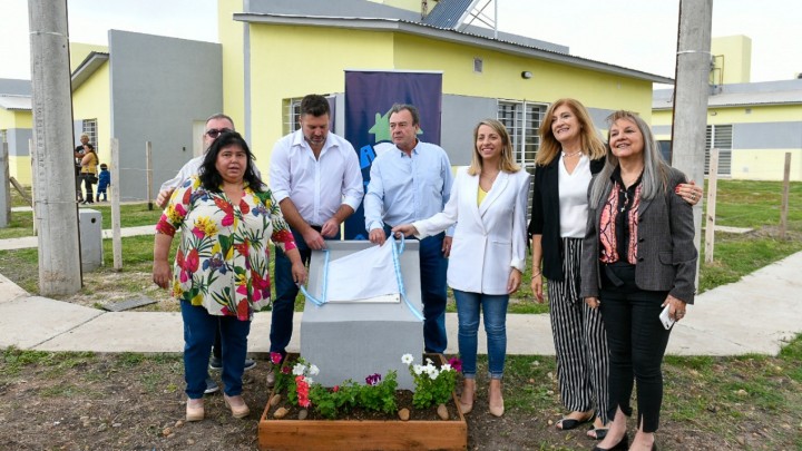 Se entregaron viviendas en Federal y se licitaron nuevas para Sauce de Luna