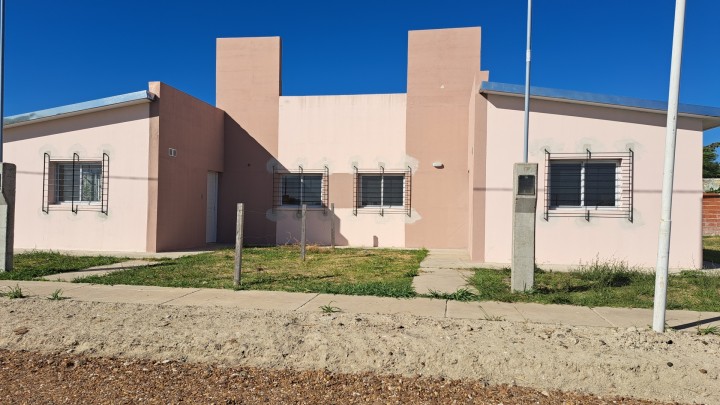 Con fondos provinciales se terminan  nuevas viviendas en Hasenkamp y Tabossi