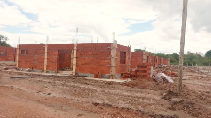 Se ejecutan con fondos nacionales viviendas en Pueblo Liebig y Colón