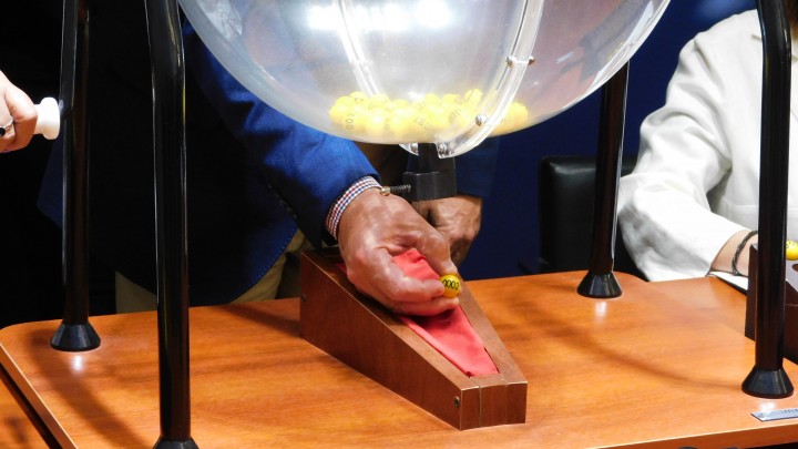 Resultados del sorteo de 16 viviendas para Larroque