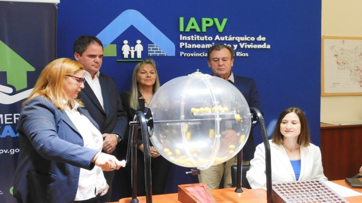 Se sortearon 33 viviendas para dos localidades entrerrianas