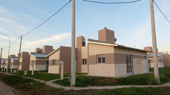 Con fondos provinciales, se construyen 86 nuevas viviendas en cinco localidades entrerrianas