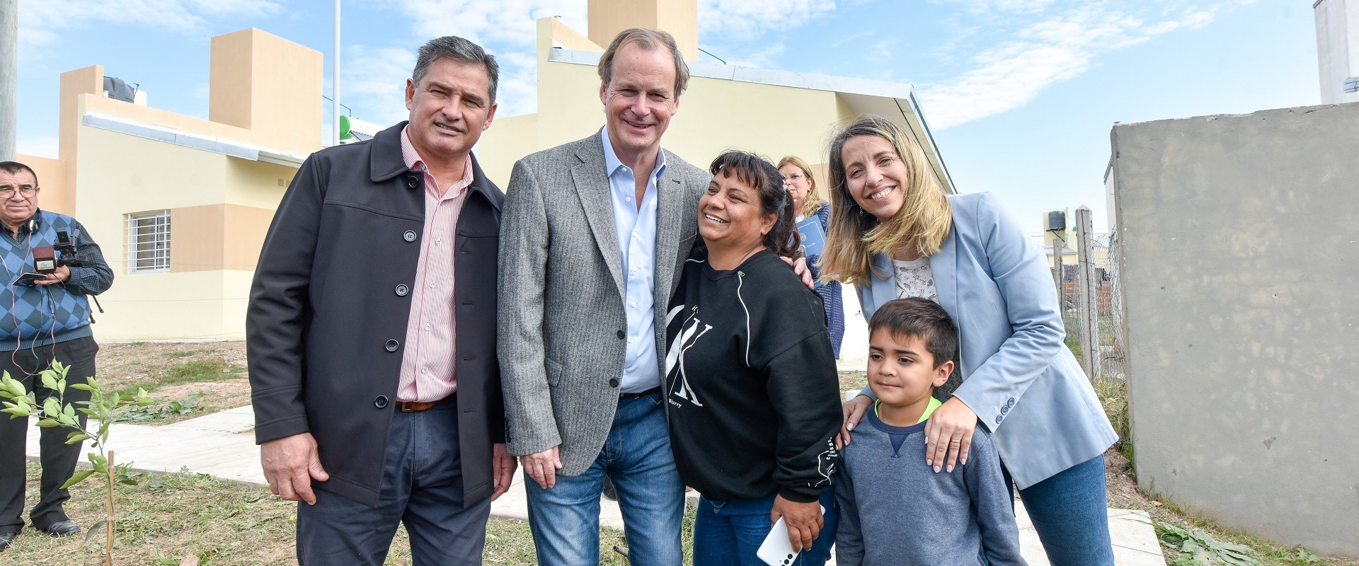 Bordet:La viviendas y los salarios dignos son claves para nuestros docentes