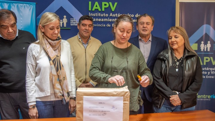 Se abrieron los sobres para la construcción de nuevas viviendas para San José y Villa del Rosario