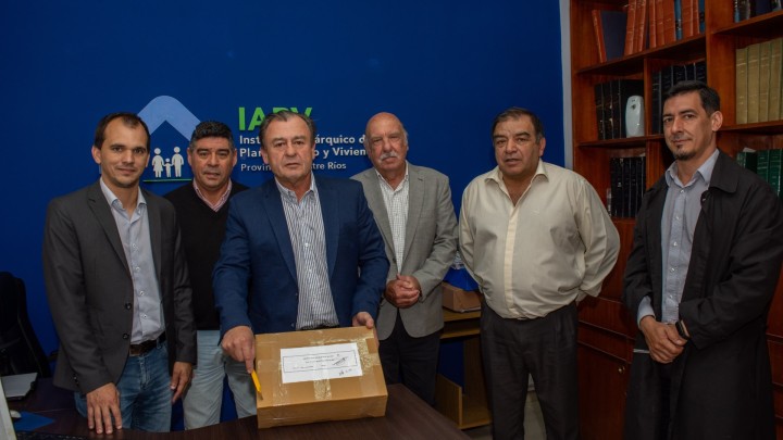 Se licitaron nuevas viviendas para Concepción del Uruguay y San Justo