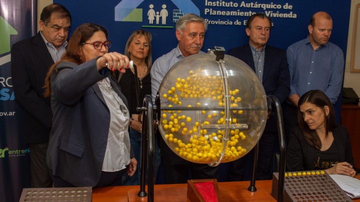 Familias de cinco localidades entrerrianas cumplirán el sueño de la casa propia