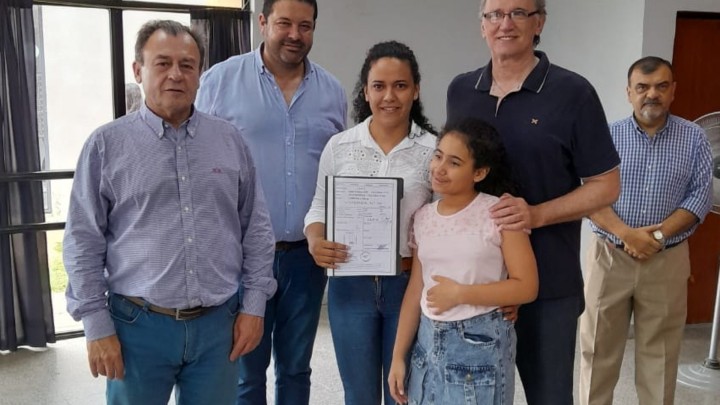 Diez familias de Colonia Ayuí cuentan con casa propia