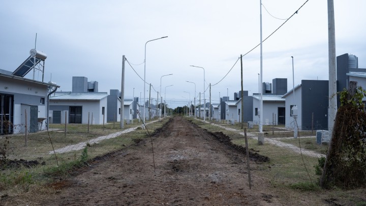 Recorrieron obras de viviendas que se terminarn en Estancia Grande, San Salvador y Villaguay