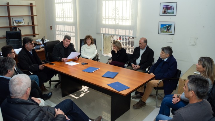 El IAPV y el Banco Hipotecario firmaron un convenio junto a Colegios Profesionales de Entre Ríos