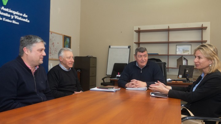 El IAPV dialogó sobre  las obras que se reactivan con la Cámara de la construcción