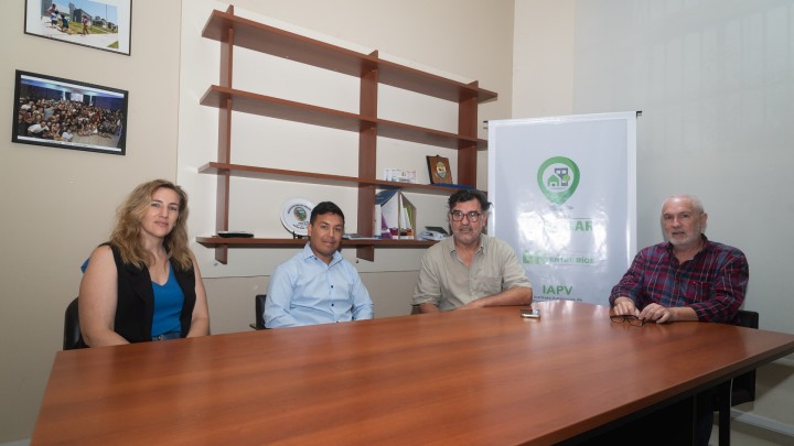 El IAPV abordó nuevas operatorias de viviendas con la comuna de Arroyo Barú