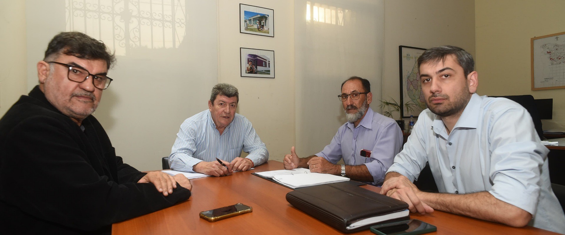 Autoridades del IAPV analizaron la política habitacional junto al senador de Villaguay