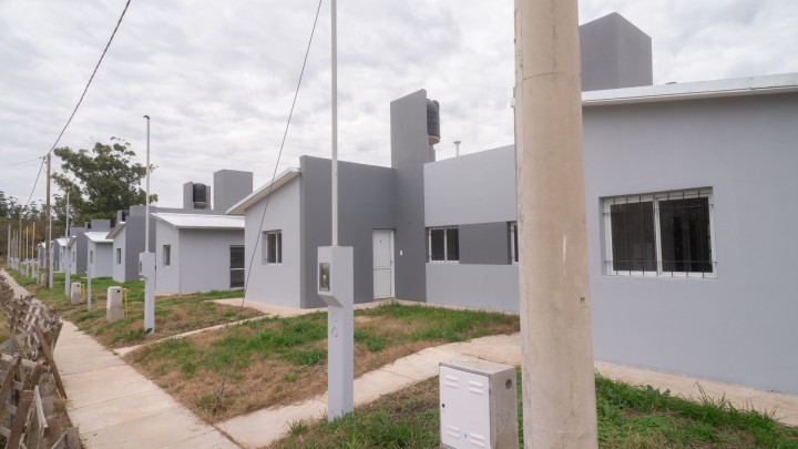 Avanza la construcción de viviendas del IAPV en General Racedo