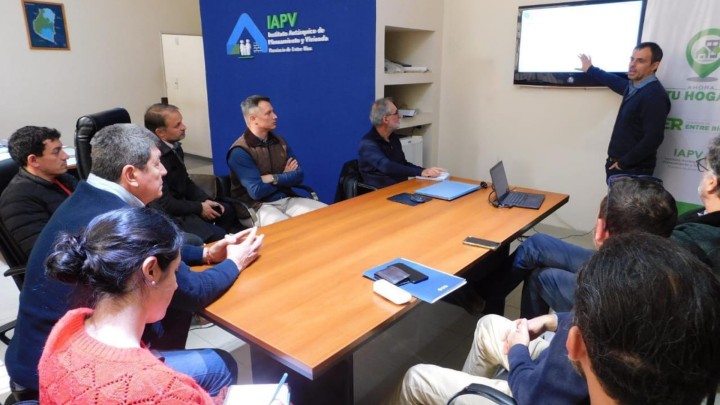 Avanzan las gestiones para priorizar la transferencia de tierras nacionales a la provincia