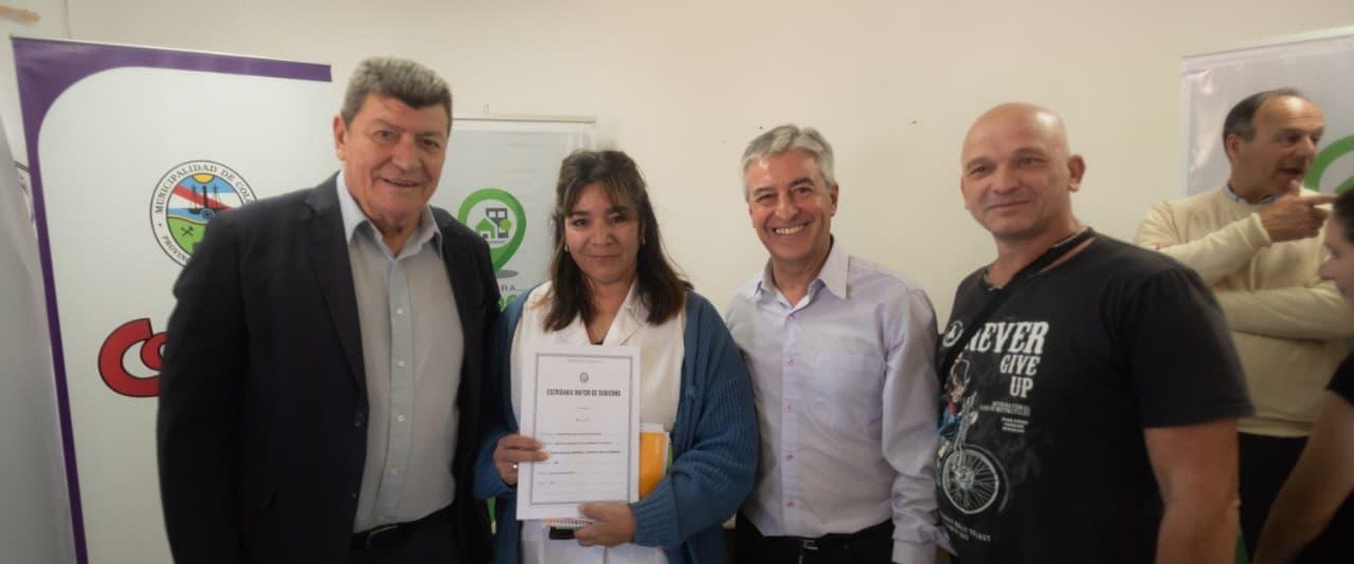 Se rubricaron escrituras de viviendas para familias de Colón y Villa Elisa