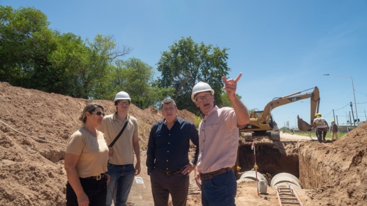 Comenz la trama vial y los desages pluviales del barrio 500 Viviendas de Paran