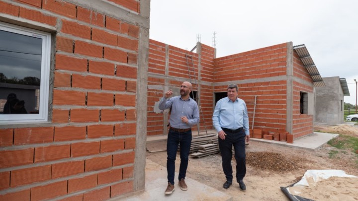 El gobierno provincial construye 10 viviendas en Santa Anita