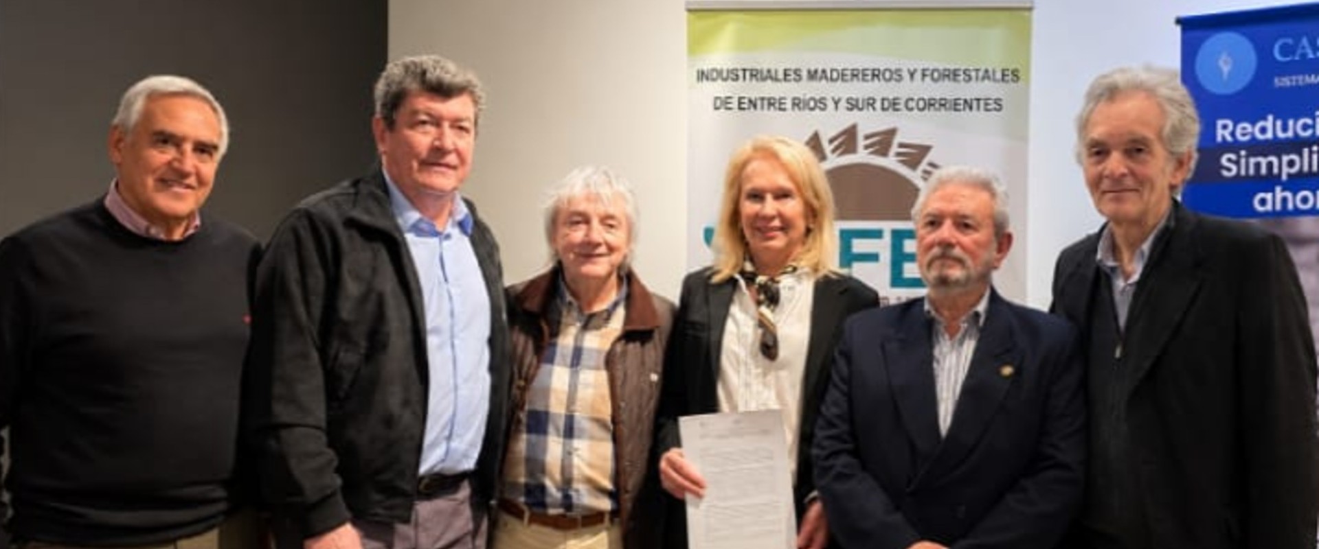 La provincia firm&oacute; un convenio para impulsar la construcci&oacute;n de viviendas con madera en Entre R&iacute;os