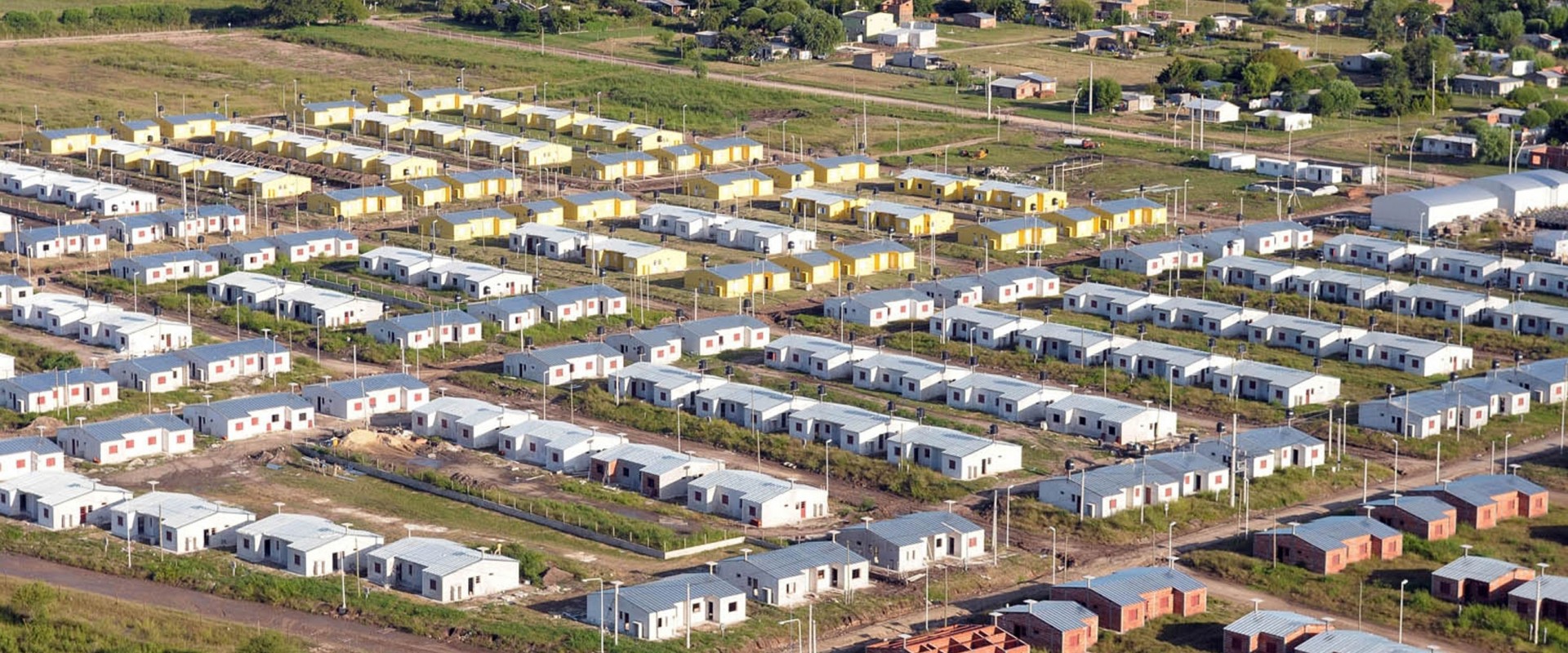 Se entregan las nuevas viviendas que el IAPV construyó en Paraná y Colonia Avellaneda