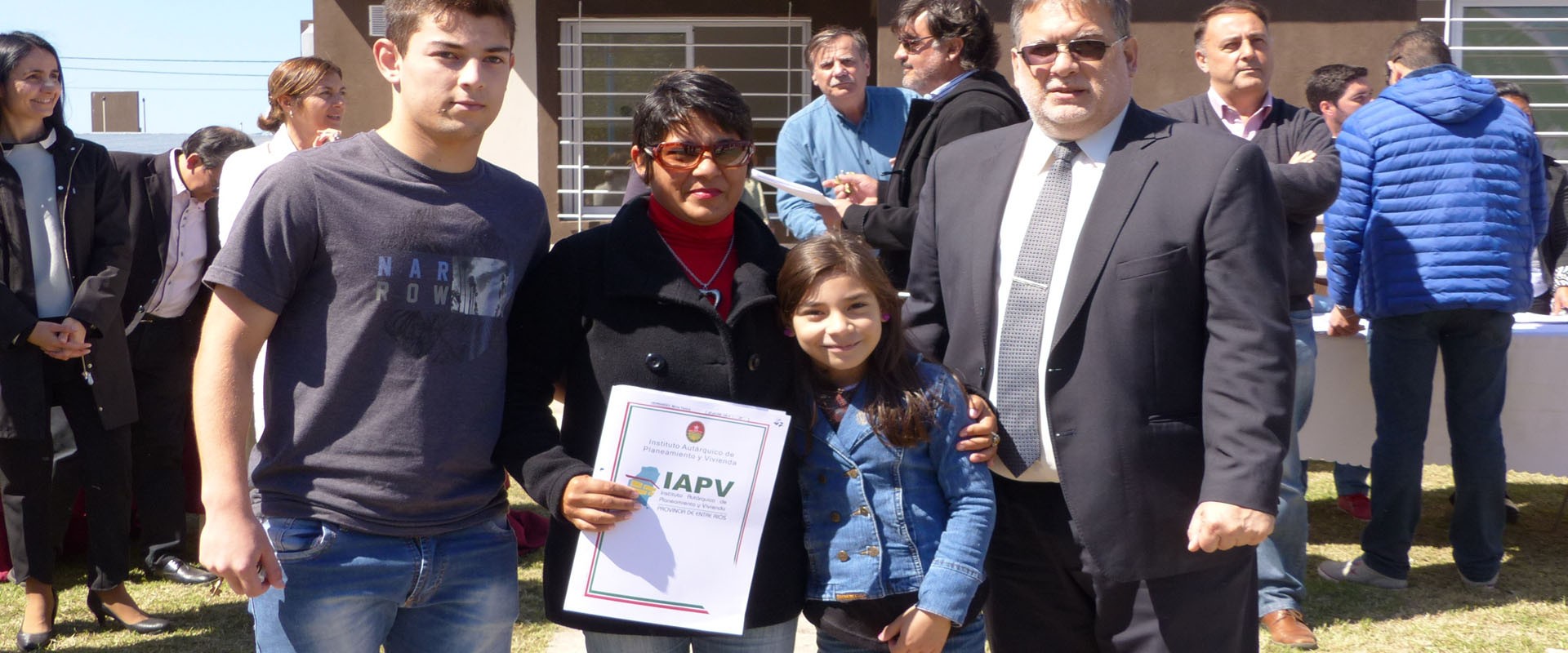 Fueron inauguradas 50 viviendas para docentes en Santa Elena
